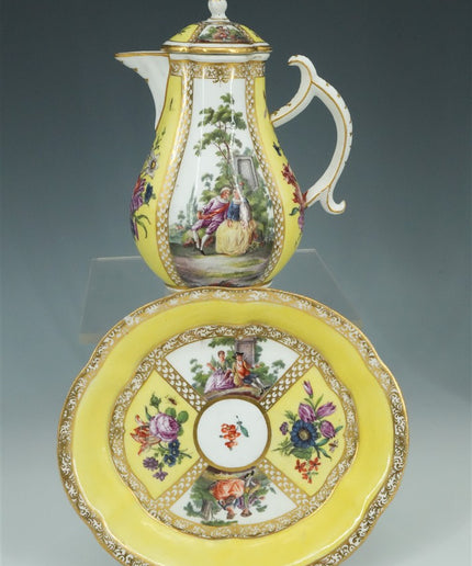 Meissen Theeservies, ca. 1735 — Een Zeldzaam Meesterwerk in Geel Fond