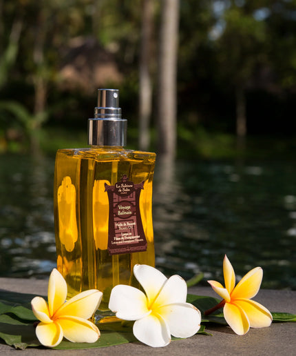 La Sultane de Saba Voyage Balinais Schoonheidsolie – Journey to Bali – Lotus & Frangipani Flowers