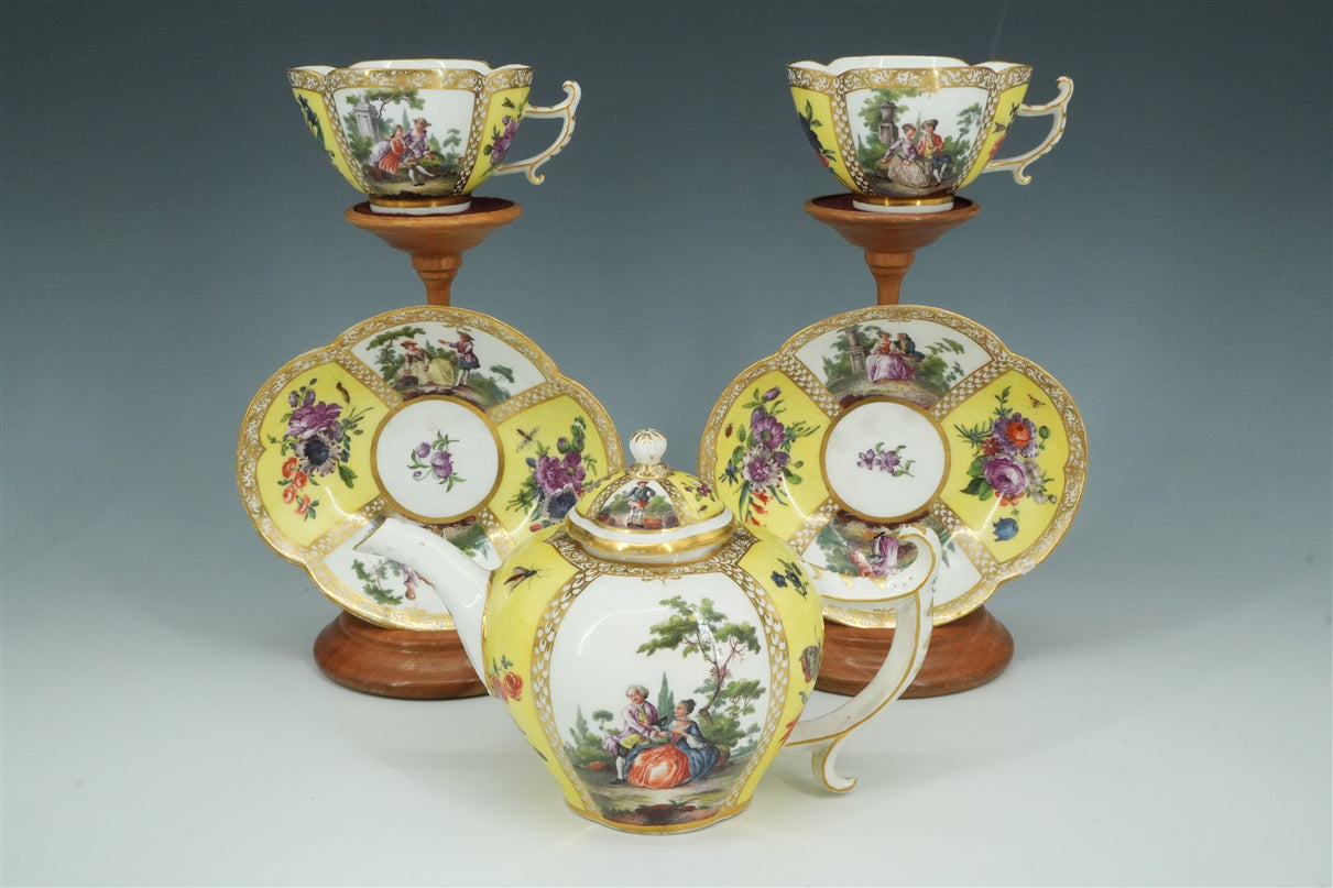 Meissen Theeservies, ca. 1735 — Een Zeldzaam Meesterwerk in Geel Fond