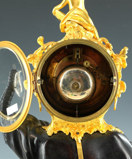 Franse Pendule met Olifant — Barbier le Jeune, Parijs, 19e eeuw